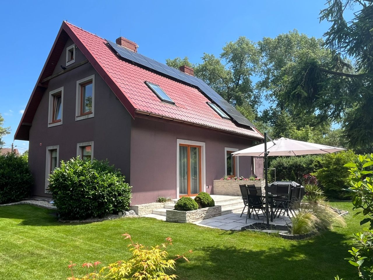 dom wolnostojący, 5 pokoi Legnica Piątnica, ul. Piątnicka
