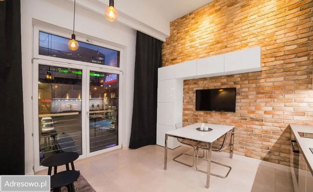 Mieszkanie 1-pokojowe Wrocław Krzyki, ul. Powstańców Śląskich. Zdjęcie 1