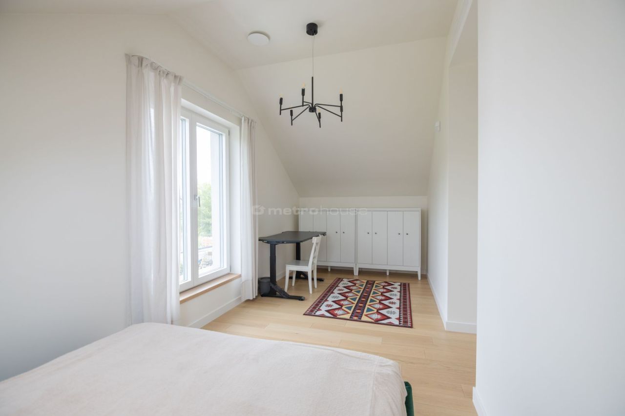 dom wolnostojący, 4 pokoje Jadwisin. Zdjęcie 14