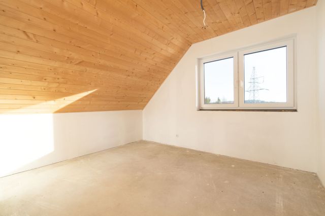 dom wolnostojący, 7 pokoi Lutowiska. Zdjęcie 13