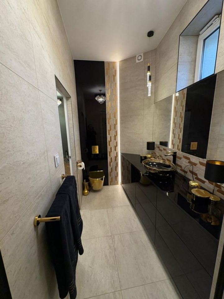 Mieszkanie 4-pokojowe Chorzów Centrum, pl. Dworcowy. Zdjęcie 6