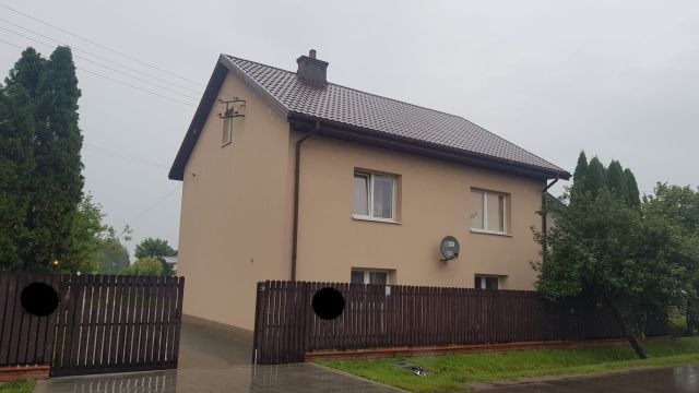 dom wolnostojący, 3 pokoje Zabraniec, ul. Długa. Zdjęcie 1