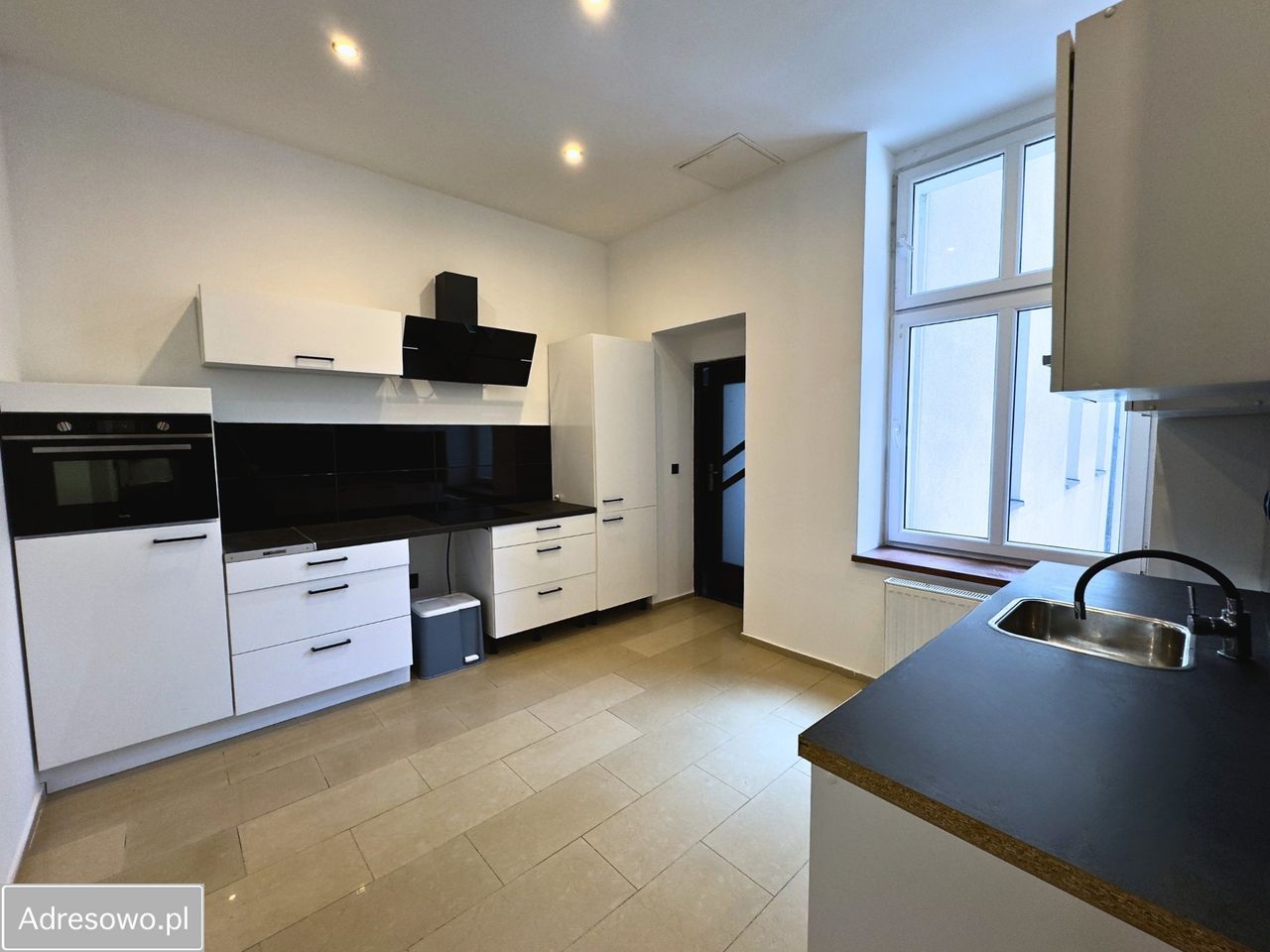 Mieszkanie 7-pokojowe Bytom Śródmieście, rynek Rynek. Zdjęcie 10