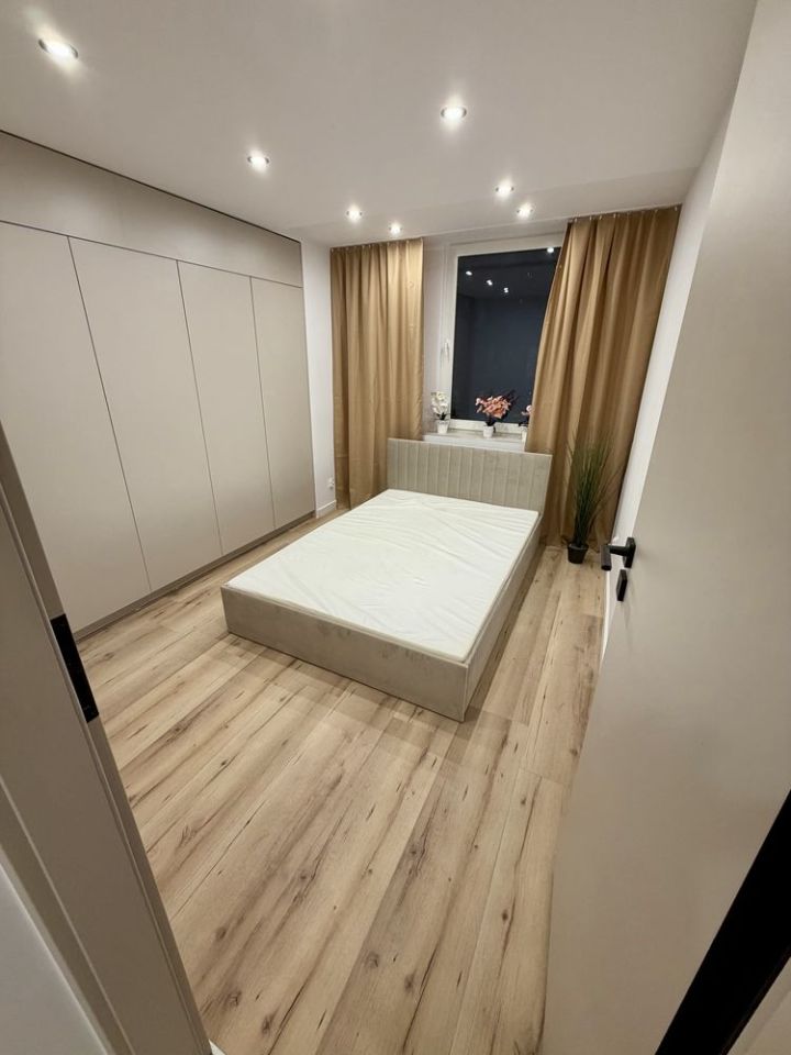 Mieszkanie 4-pokojowe Łódź Śródmieście, al. marsz. Józefa Piłsudskiego. Zdjęcie 2