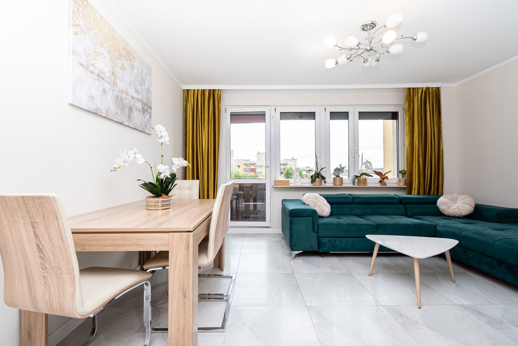 Mieszkanie 3-pokojowe Kalisz, ul. Prymasa Stefana Wyszyńskiego. Zdjęcie 2