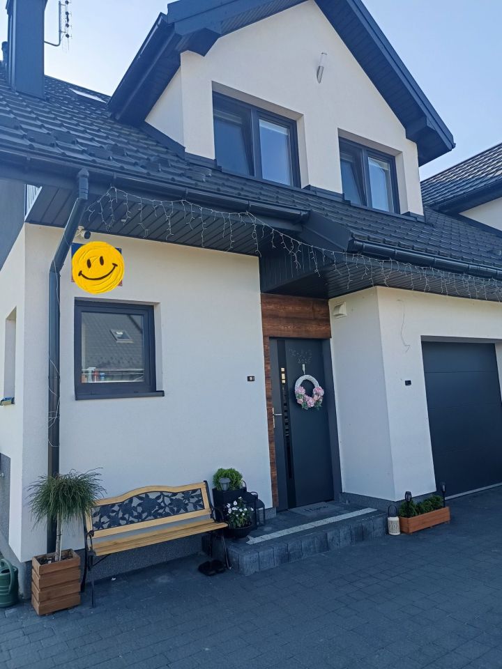 bliźniak, 5 pokoi Mostówka