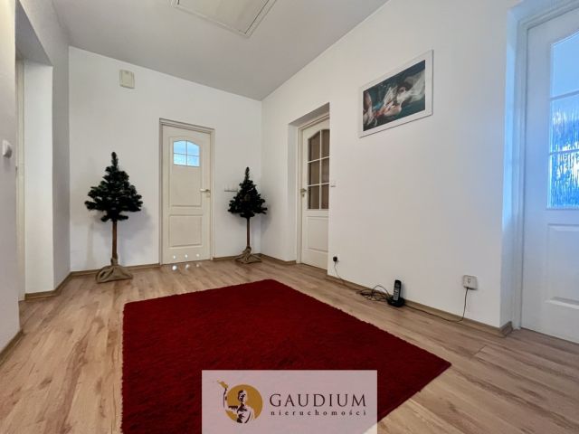 dom wolnostojący, 7 pokoi Bytonia, os. Zielone. Zdjęcie 17