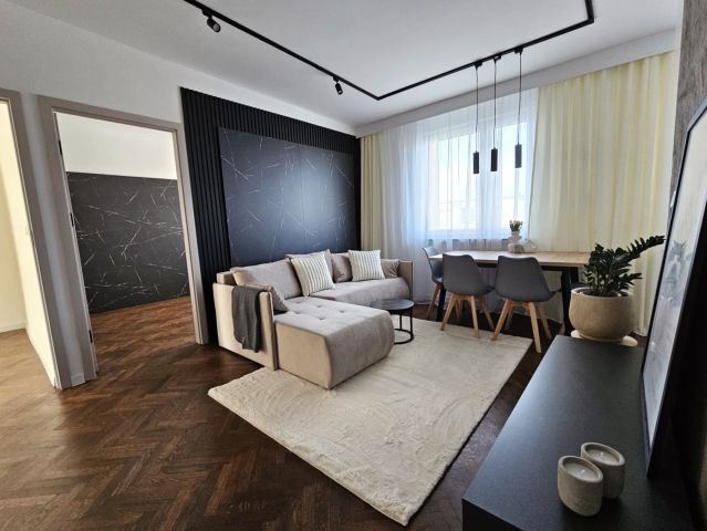 Mieszkanie 3-pokojowe Skierniewice Centrum, ul. Anny Olszewskiej. Zdjęcie 1