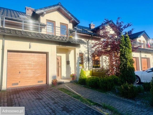 dom szeregowy, 4 pokoje Siemianice, ul. parkowa. Zdjęcie 1