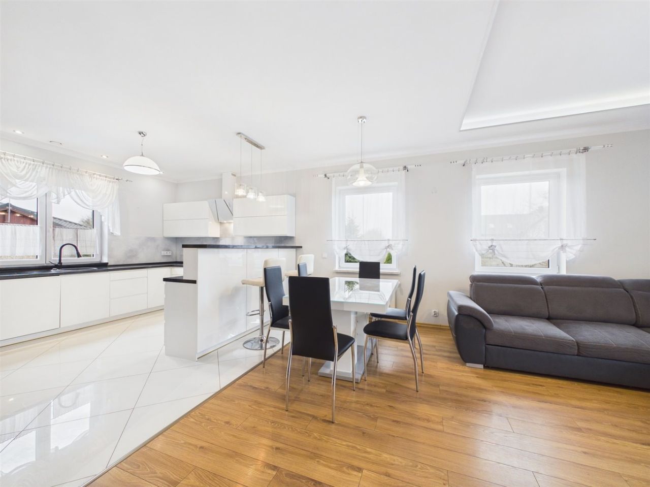 dom wolnostojący, 6 pokoi Dąbrowa Górnicza Strzemieszyce Wielkie, ul. Boczna. Zdjęcie 3