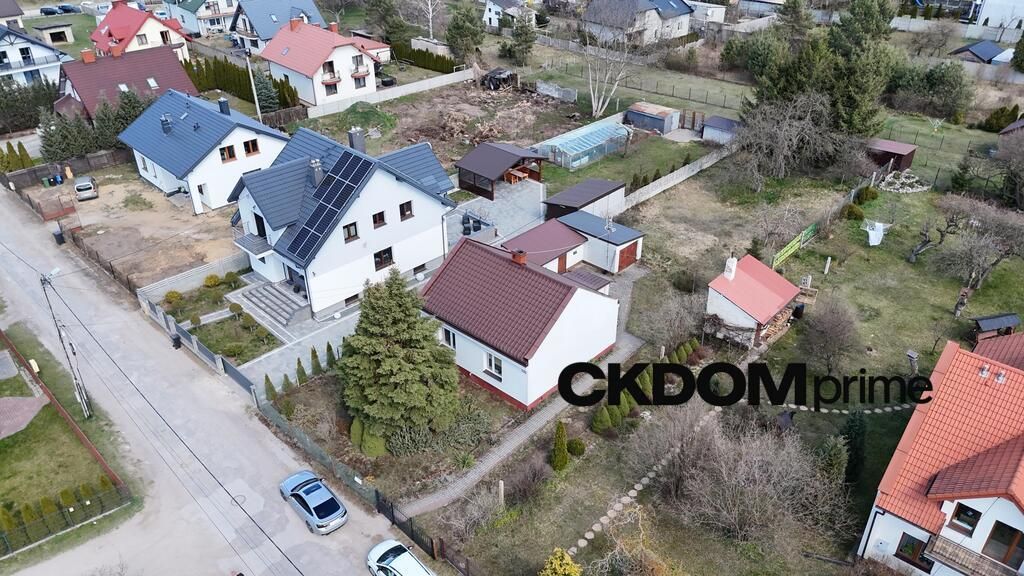 dom wolnostojący, 2 pokoje Kielce Biesaki. Zdjęcie 1