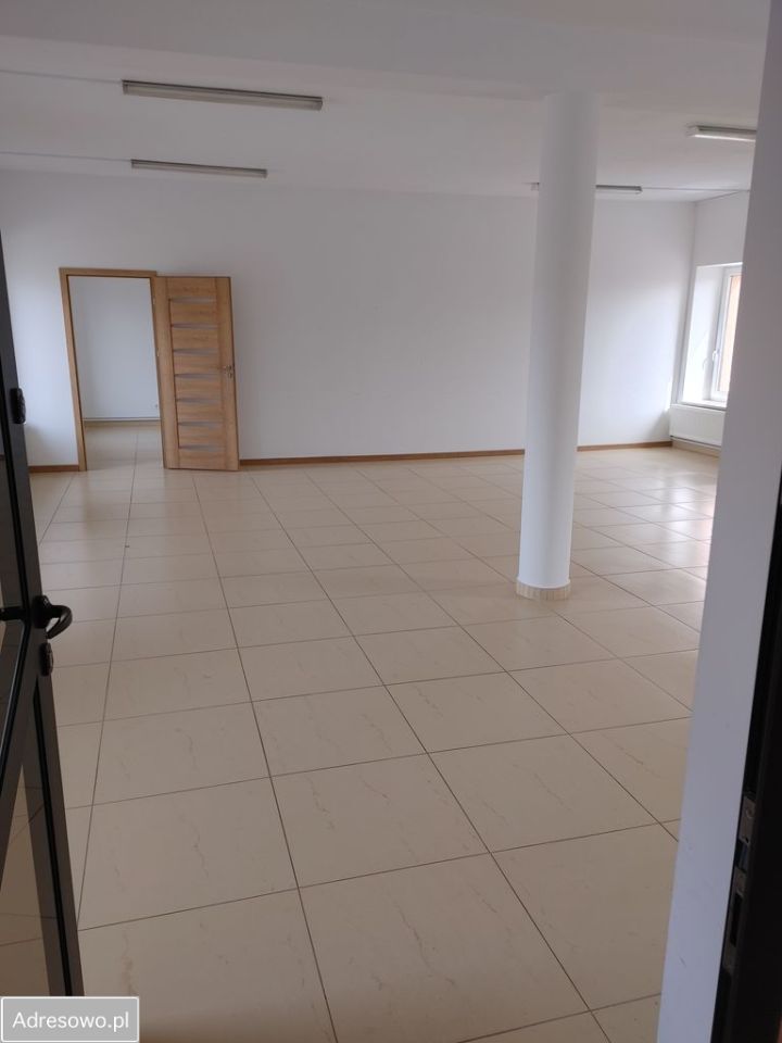 Biuro Ostrów Mazowiecka, ul. Lubiejewska. Zdjęcie 2