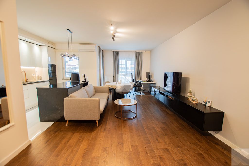 Mieszkanie 3-pokojowe Rzeszów Śródmieście, ul. Podwisłocze. Zdjęcie 1