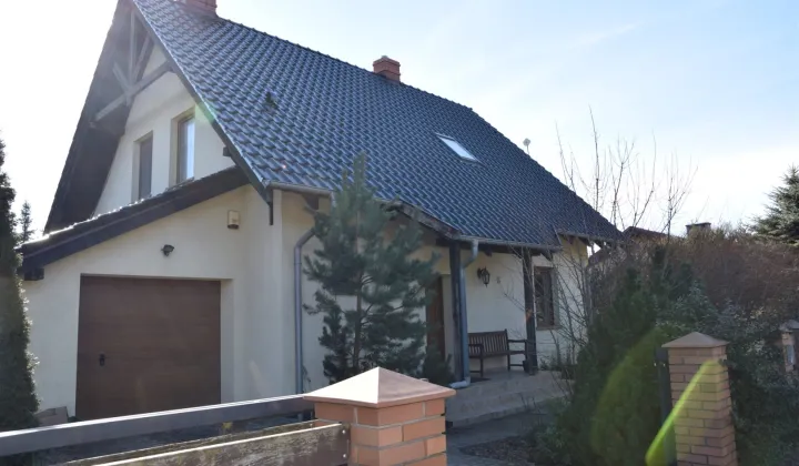 dom wolnostojący, 4 pokoje Lubochnia