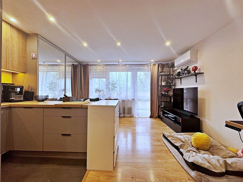 Mieszkanie 2-pokojowe Kraków Mistrzejowice, ul. Dobrego Pasterza. Zdjęcie 13