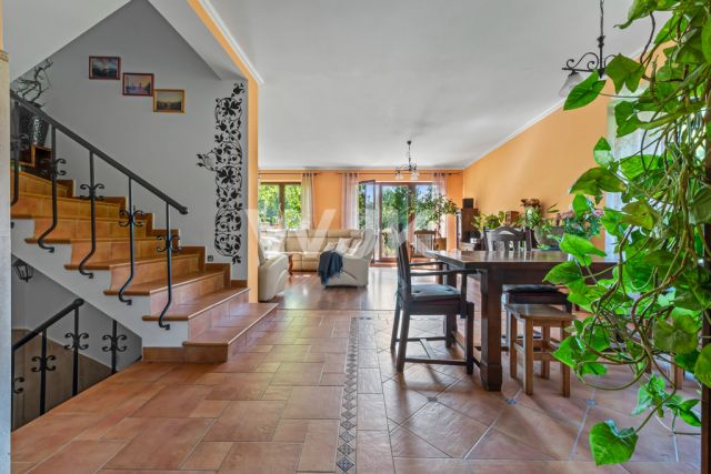 dom szeregowy, 7 pokoi Warszawa Ursynów. Zdjęcie 2