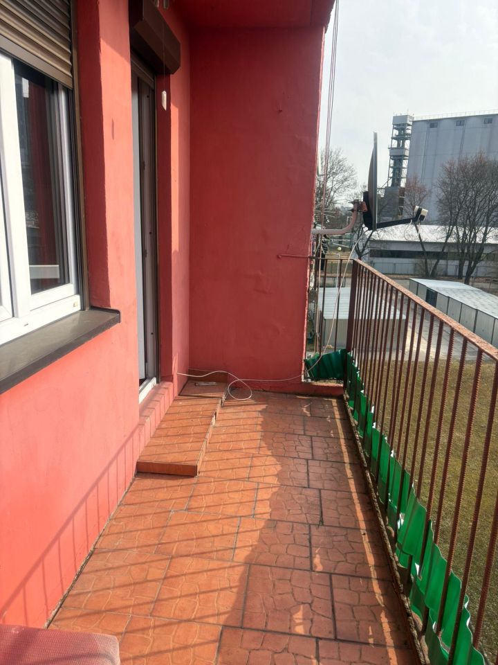 Mieszkanie 3-pokojowe Nowogród Bobrzański. Zdjęcie 4