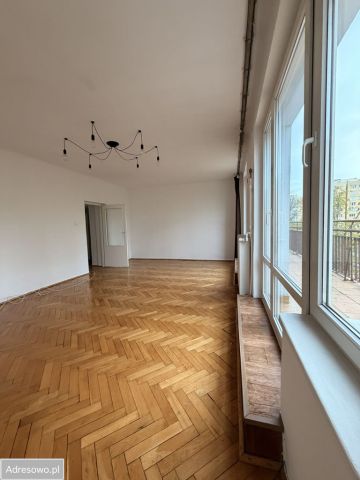 Mieszkanie 2-pokojowe Warszawa Saska Kępa, ul. Międzynarodowa. Zdjęcie 1