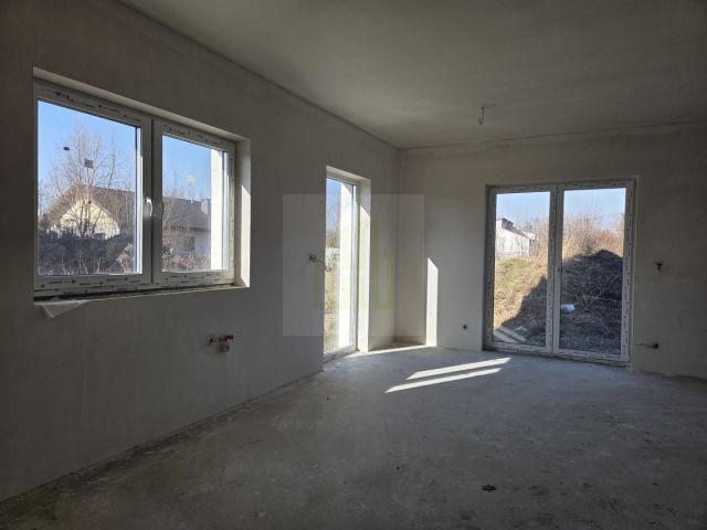 bliźniak, 5 pokoi Jaktorów-Kolonia, ul. gen. Okulickiego. Zdjęcie 25