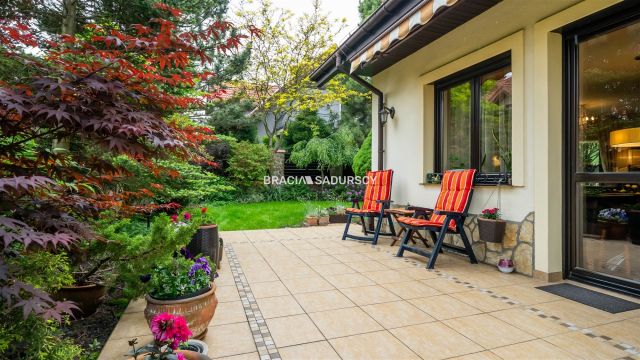 dom wolnostojący, 6 pokoi Bibice, ul. Kwiaty Polne. Zdjęcie 11