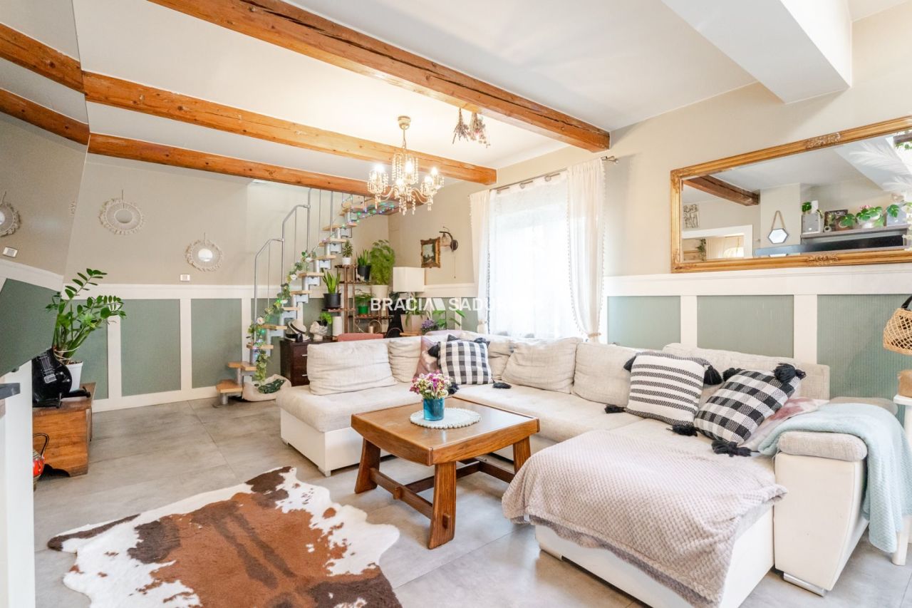 dom wolnostojący, 5 pokoi Kraków, ul. Lubocka. Zdjęcie 4