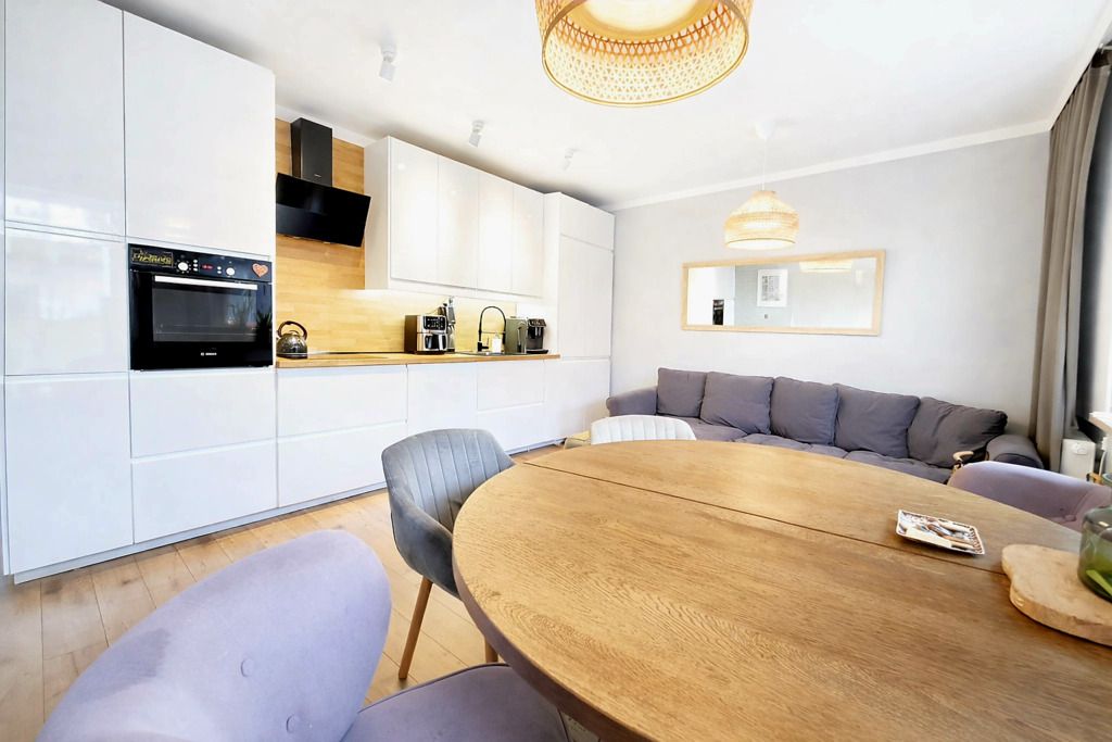 Mieszkanie 4-pokojowe Warzymice, ul. Dębowa. Zdjęcie 2