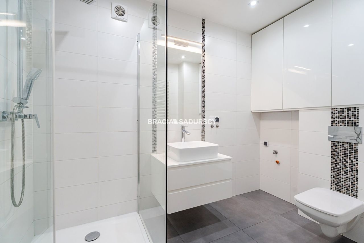 Mieszkanie 4-pokojowe Skawina, ul. Mikołaja Kopernika. Zdjęcie 7