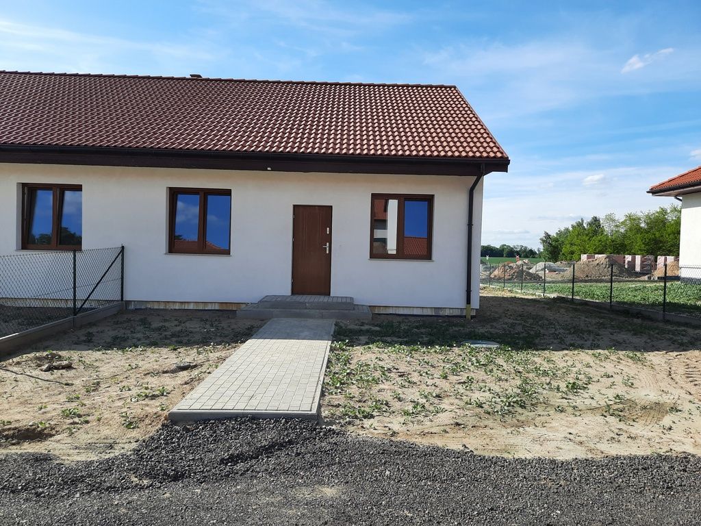 bliźniak, 3 pokoje Poniatowice Poniatowice. Zdjęcie 2