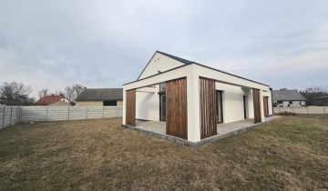 dom wolnostojący, 3 pokoje Kaczory, ul. Milenijna