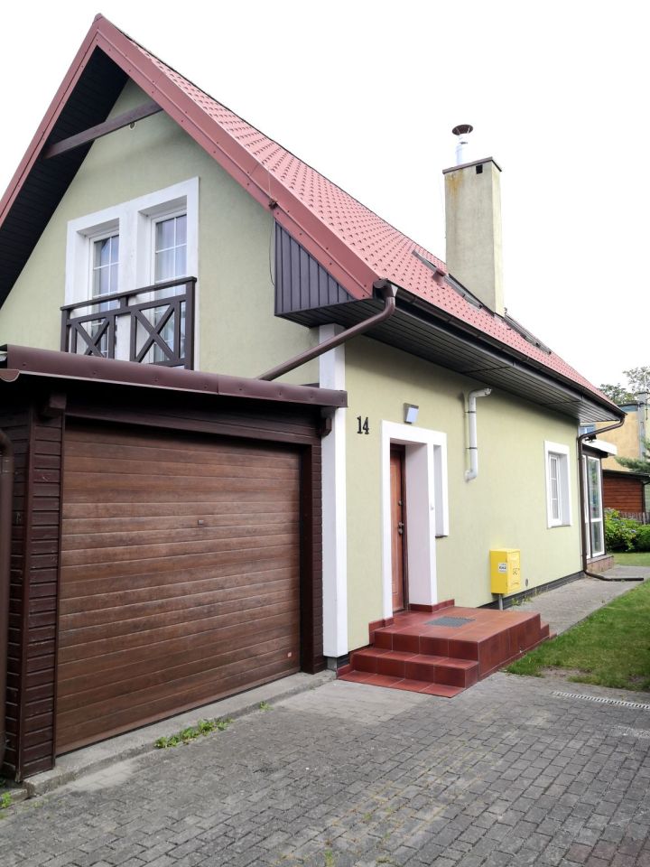 dom wolnostojący, 4 pokoje Władysławowo, ul. Juliana Tuwima