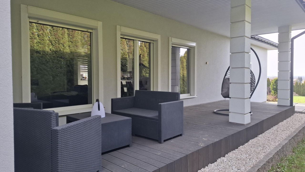 dom wolnostojący, 4 pokoje Krasne Góry. Zdjęcie 2