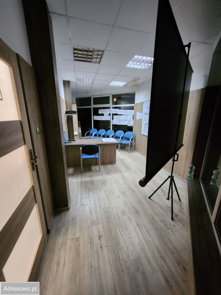 Nieruchomość komercyjna Wałbrzych Sobięcin, ul. 1 Maja. Zdjęcie 16