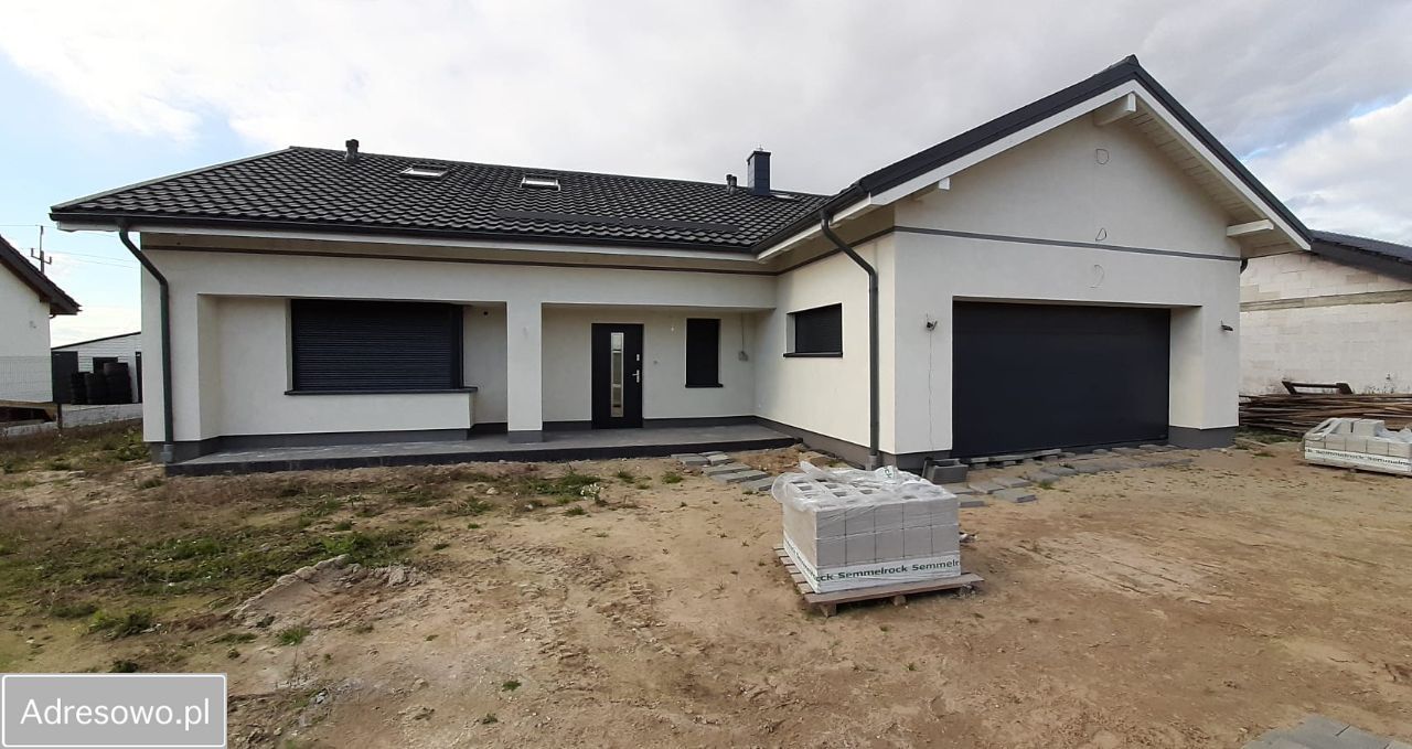 dom wolnostojący, 6 pokoi Nowa Wieś Malborska, ul. Krokusowa