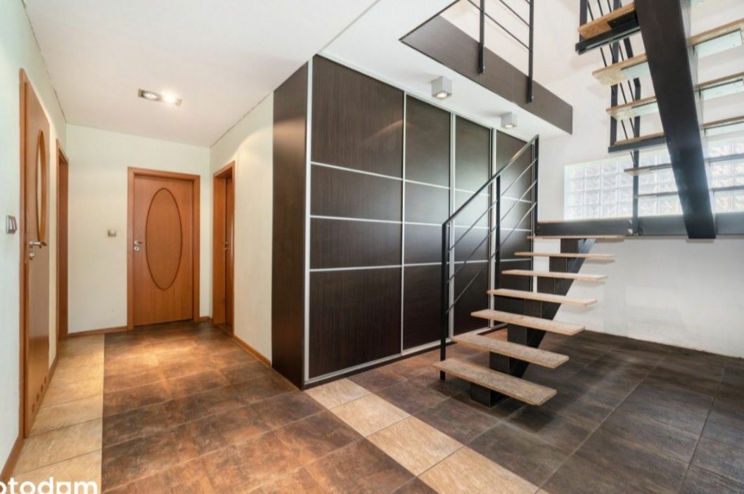 dom wolnostojący, 5 pokoi Długa Kościelna, ul. Powstania Styczniowego. Zdjęcie 9