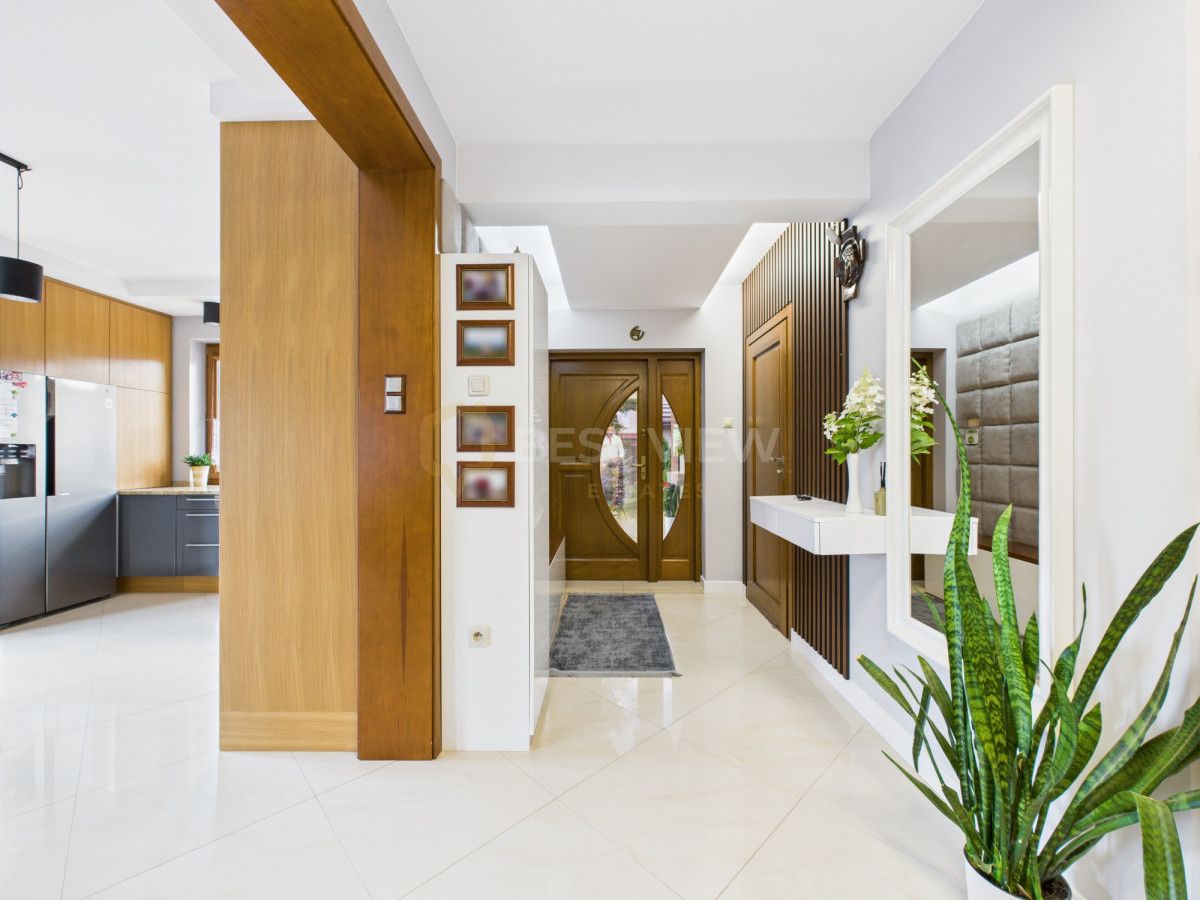 dom wolnostojący, 6 pokoi Ząbki, ul. Sasanki. Zdjęcie 2