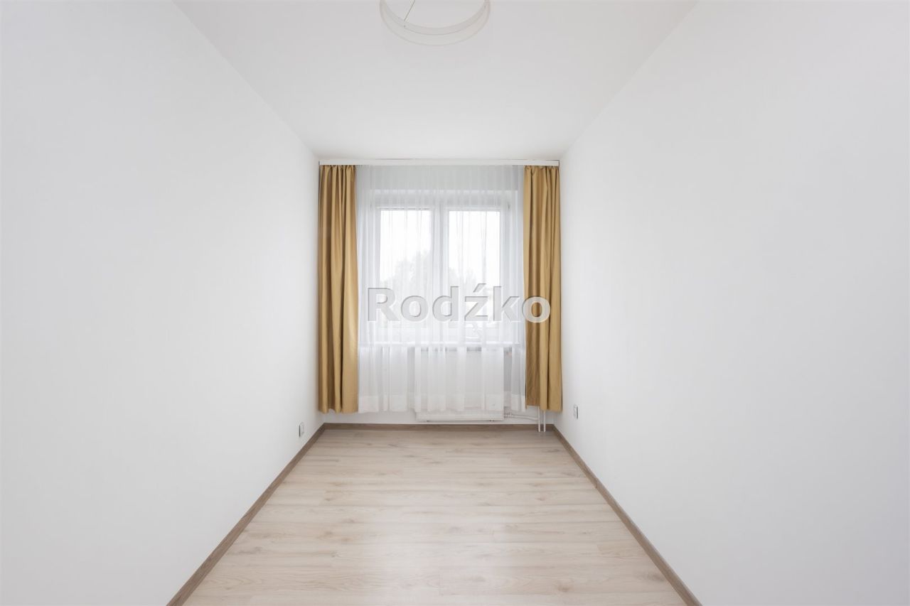 Mieszkanie 3-pokojowe Bydgoszcz Wyżyny, ul. Tadeusza Boya-Żeleńskiego. Zdjęcie 4