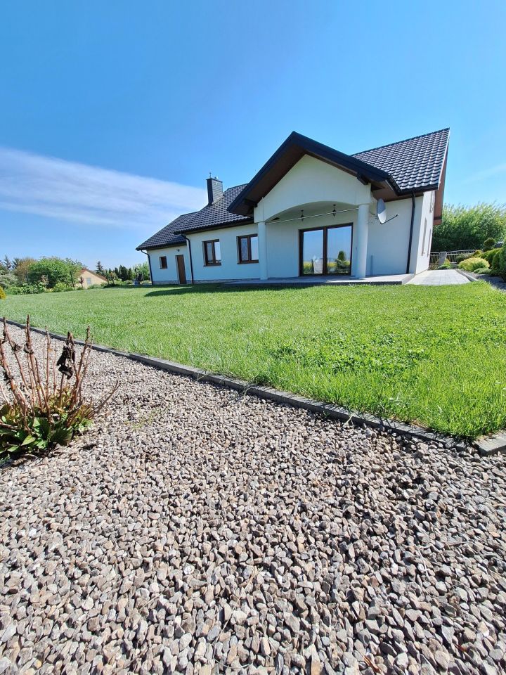 dom wolnostojący, 3 pokoje Brzóstowa. Zdjęcie 4