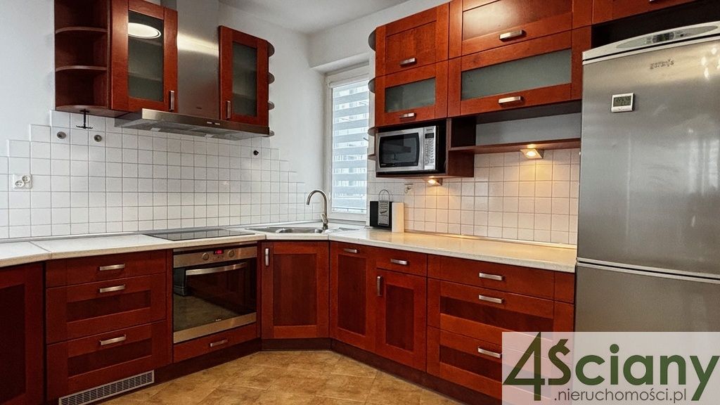 Mieszkanie 3-pokojowe Warszawa Ursus, ul. Apartamentowa. Zdjęcie 3