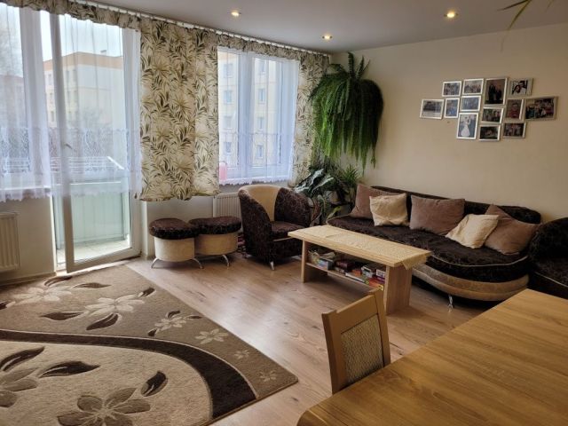 Mieszkanie 3-pokojowe Tomaszów Lubelski, ul. Króla Zygmunta. Zdjęcie 1