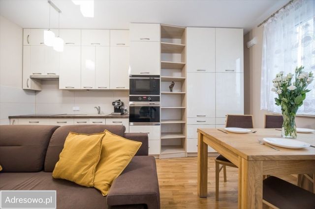 Mieszkanie 3-pokojowe Warszawa Ursus, ul. Starodęby. Zdjęcie 1