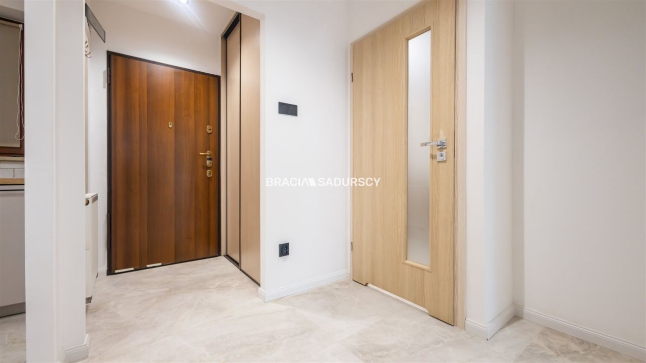 Mieszkanie 2-pokojowe Kraków Dębniki, ul. dr. Jana Piltza. Zdjęcie 17