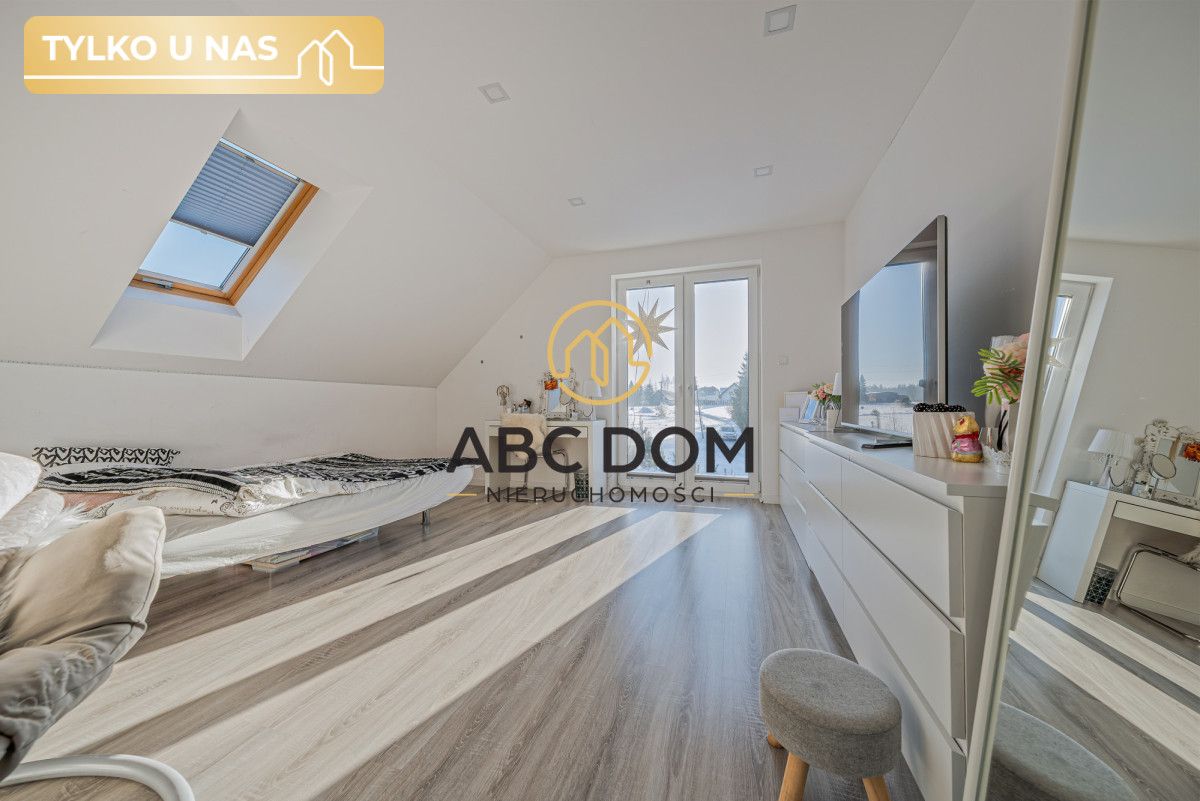 dom wolnostojący, 5 pokoi Sierakowice. Zdjęcie 10