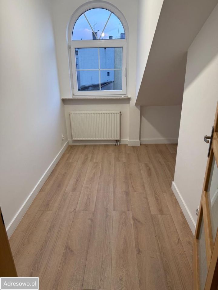 dom szeregowy, 5 pokoi Białogard, ul. Lindego. Zdjęcie 8