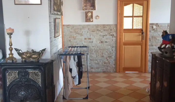 dom szeregowy, 6 pokoi Bągart