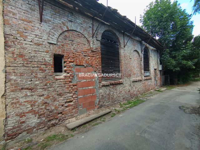 dom wolnostojący, 1 pokój Krzeszowice, ul. Wąska. Zdjęcie 1