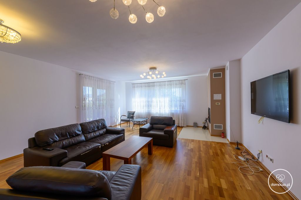 bliźniak, 5 pokoi Dziekanów Polski. Zdjęcie 3