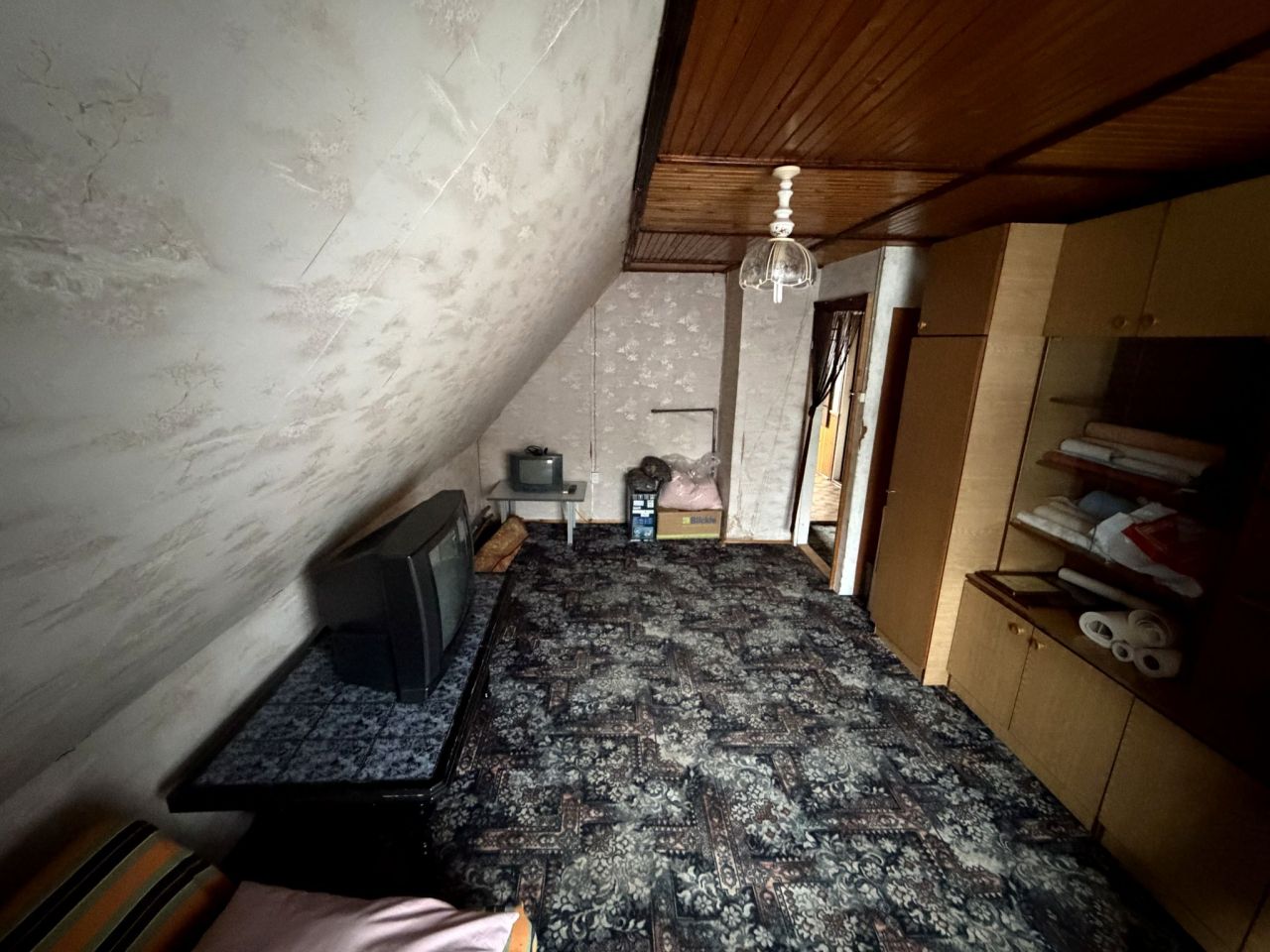 dom wolnostojący, 5 pokoi Złatna. Zdjęcie 4