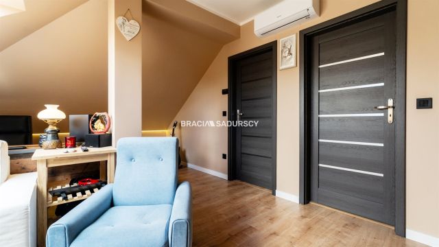 Mieszkanie 4-pokojowe Węgrzce Wielkie. Zdjęcie 23