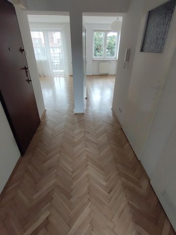 Mieszkanie 2-pokojowe Kraków Podgórze, ul. Torfowa. Zdjęcie 3
