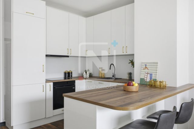 Mieszkanie 4-pokojowe Warszawa Włochy, ul. Łopuszańska. Zdjęcie 1